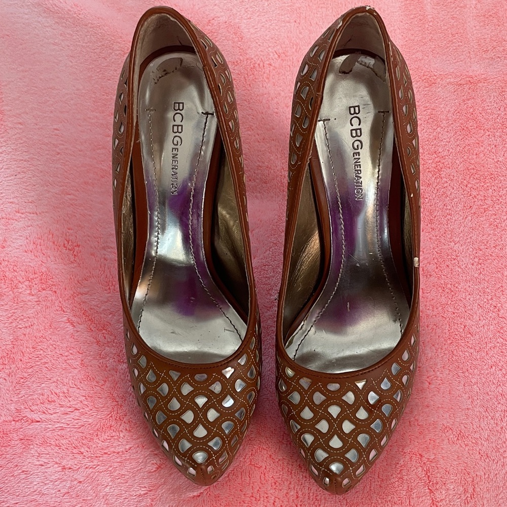 Shoes, High heel, BCBG, brown and silver Cutout Heels.
So very Appealing